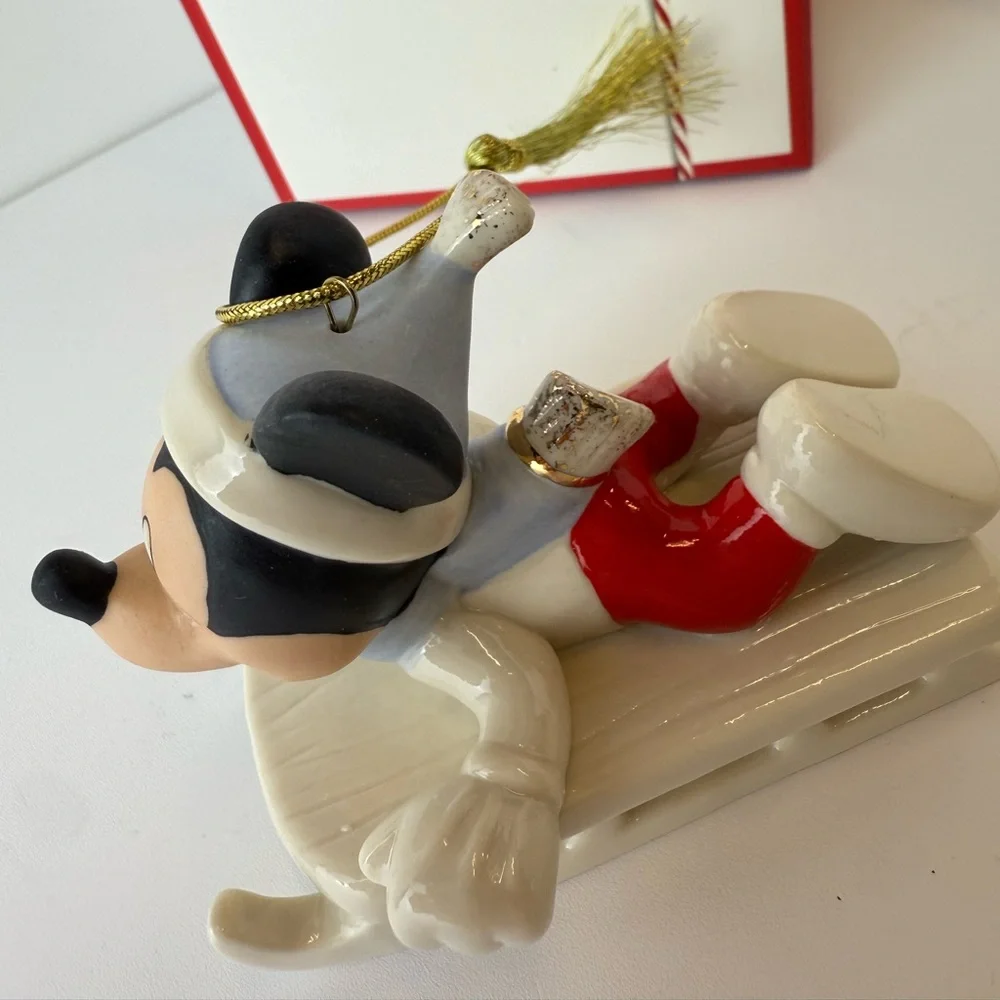 Lenox Disney Showcase Mickey’s Sledding Adventure‎ Ornament – 4” NEW OPEN BOX